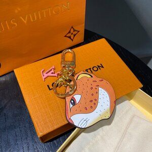 Louis Vuitton Leopard - Head Keychain